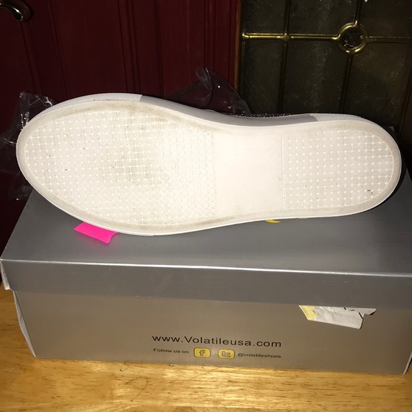 Shoe - Picture 5 of 5